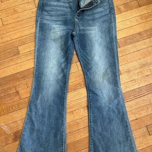 Judy Blue Medium Blue Flare Jeans - Faded Wash